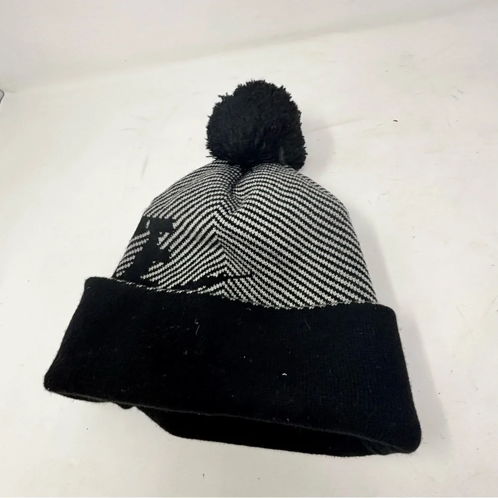 NIKE Fold over TENNESSEE VOLUNTEERS Black White Striped Beanie Pom Pom Adult OS - Picture 3 of 10